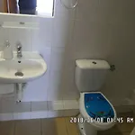 Iwona - Budget With Private Bathrooms Habitación en casa particular