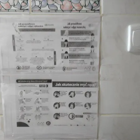 Iwona Budget - Hostelove With Private Bathrooms *