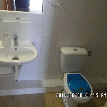 Iwona Budget - Hostelove With Private Bathrooms Accommodatie bij particulieren