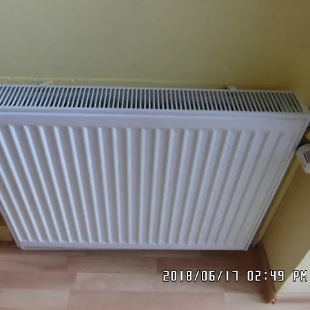 Iwona - Budget With Private Bathrooms ホームステイ ソポト