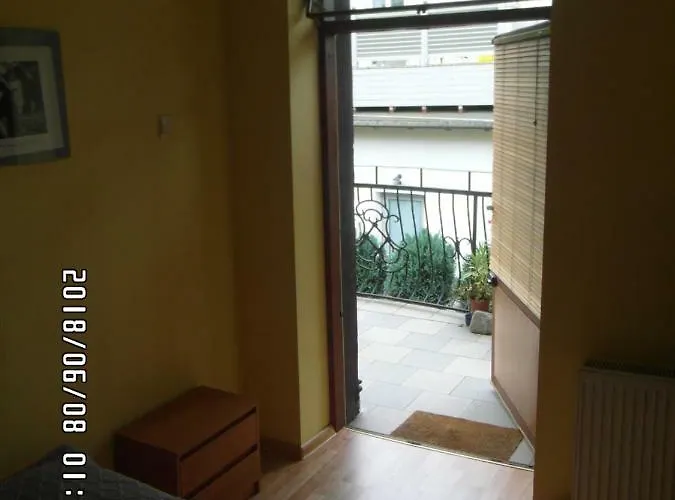 Iwona - Budget With Private Bathrooms 民宿 索波特