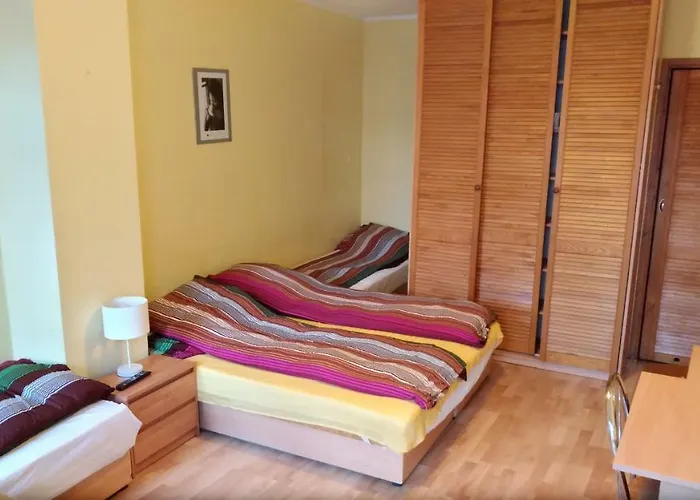 Iwona - Budget With Private Bathrooms