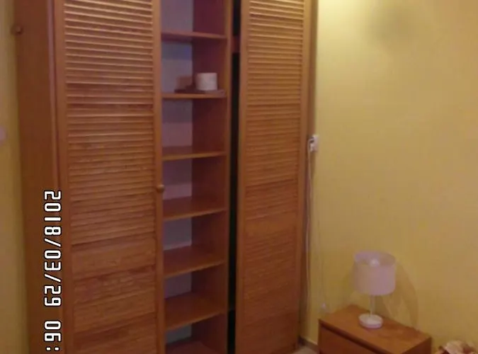 Iwona - Budget With Private Bathrooms منزل للإقامة