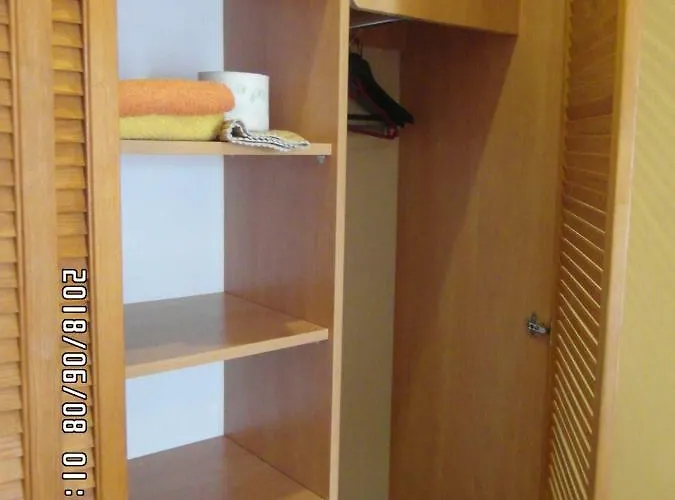 Iwona - Budget With Private Bathrooms سوبوت