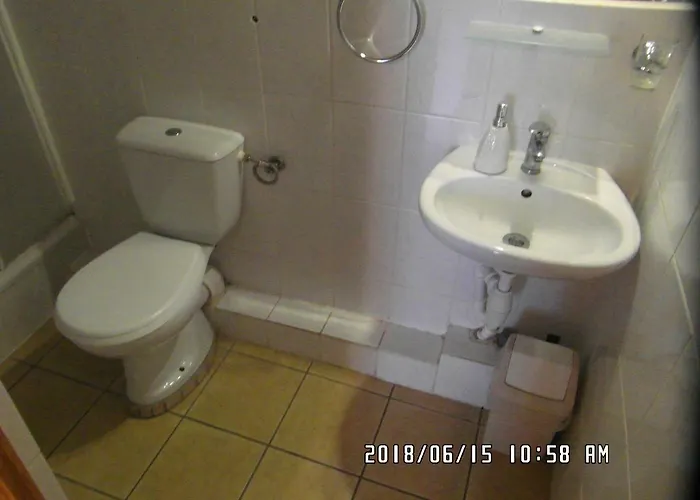 Séjour chez l'habitant Iwona - Budget With Private Bathrooms *